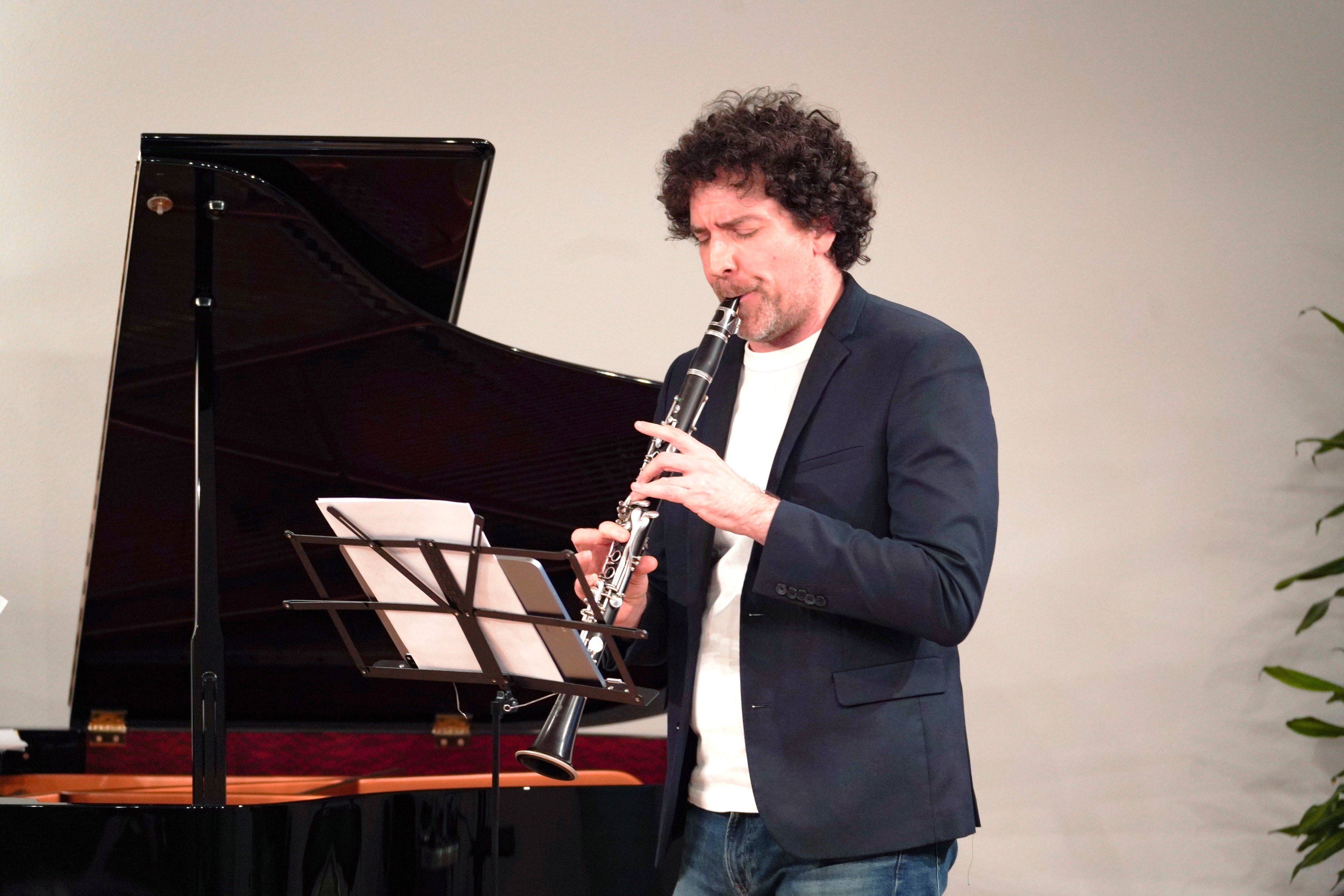 二コラ・バルディル—氏